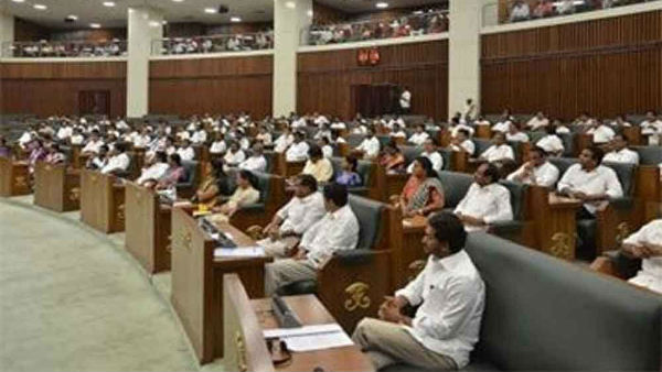 వైసీపీ వర్సెస్ టీడీపీ 