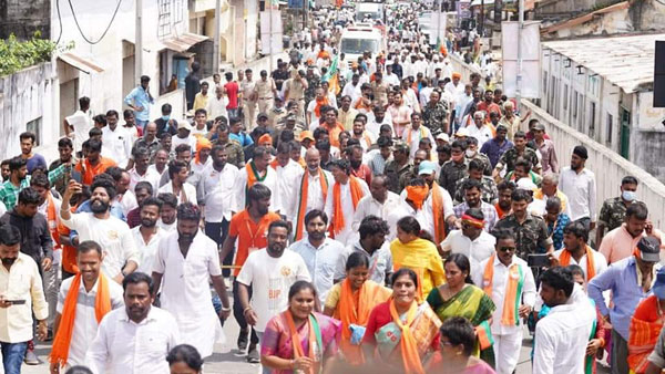 మూడో విడత ప్రజా సంగ్రామ యాత్రలో ఉద్రిక్తతలు