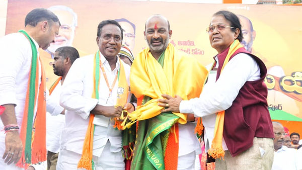 కావాలని బీజేపీపై మతతత్వ పార్టీ అని ముద్ర కావాలని బీజేపీపై మతతత్వ పార్టీ అని ముద్ర