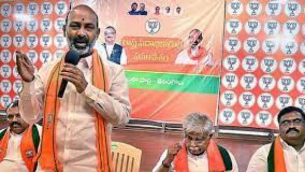  ఖైరతాబాద్ గణనాధుడికి ప్రత్యేక పూజలు చేసిన బండి సంజయ్, హిందూ సమాజంపై వ్యాఖ్యలు