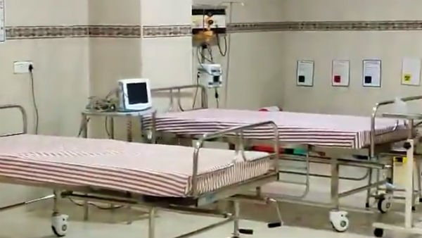 ఆస్పత్రికి వచ్చిన రోగులతో పాటు సహాయకులకు ఉచిత భోజనం ఆస్పత్రికి వచ్చిన రోగులతో పాటు సహాయకులకు ఉచిత భోజనం