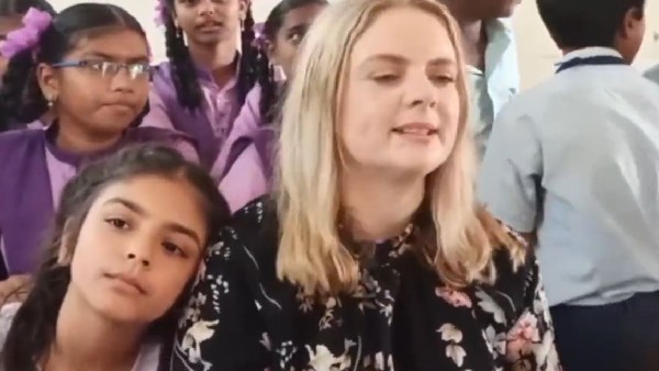 Australian teacher visits Bendapudi government school in Andhra Pradesh.