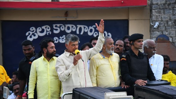 డిఫెన్స్‌లో టీడీపీ..