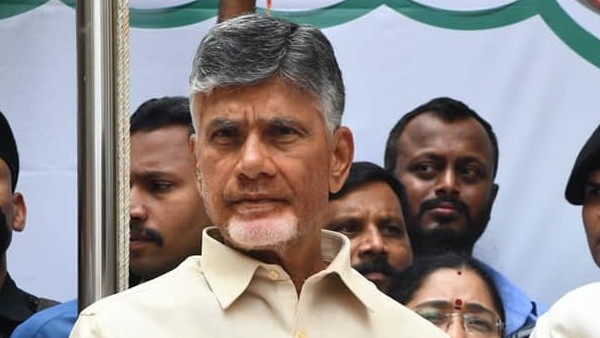 చంద్రబాబు దూరం.. 