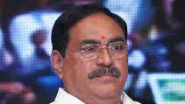 బీజేపీ నాయకులను, కార్యకర్తలను వెంటేసుకుని తిరుగుతున్నారు