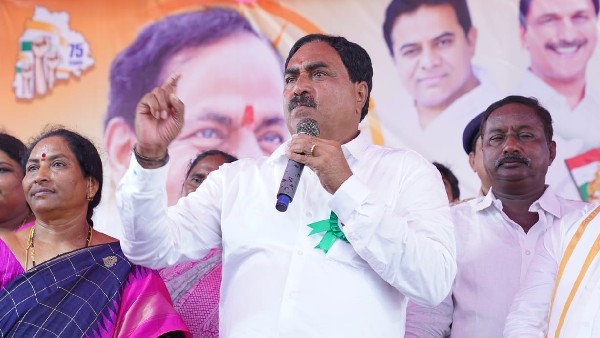 పాలకుర్తి నుండి వచ్చిన గిరిజన నేతలతో మంత్రి వ్యాఖ్యలు 