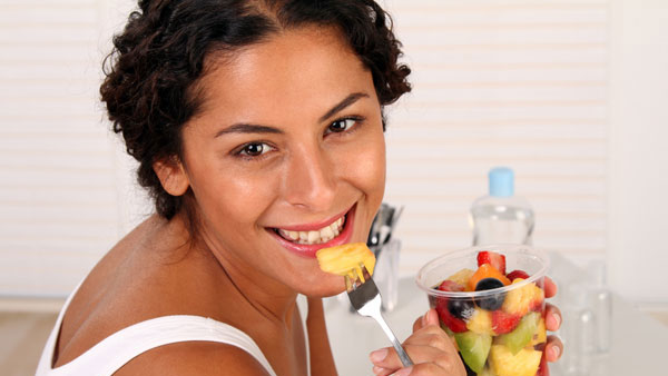 ఎప్పుడు పడితే అప్పుడు పండ్లు తినడం మంచిదేనా?