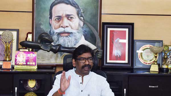 ప్రభుత్వం కొనసాగేలా కసరత్తు