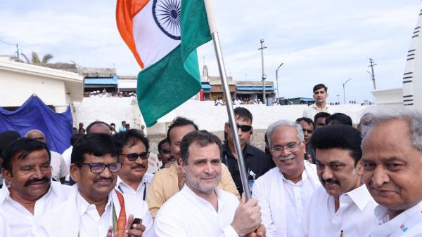  బీజేపీ, ఆరెస్సెస్ పై రాహుల్ విమర్శలు