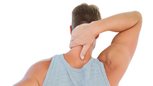 ప్రతీ ముగ్గురిలో ఒక్కరికి మెడనొప్పి .. కారణం ఇదే ప్రతీ ముగ్గురిలో ఒక్కరికి మెడనొప్పి .. కారణం ఇదే