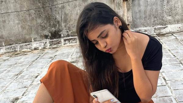 నటి ఆత్మహత్య నటి ఆత్మహత్య