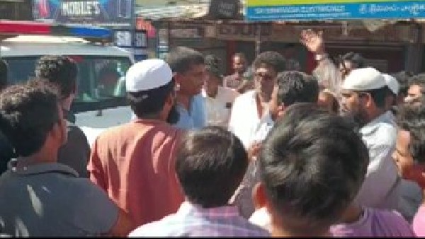 సేవ ముసుగులో.. సేవ ముసుగులో..