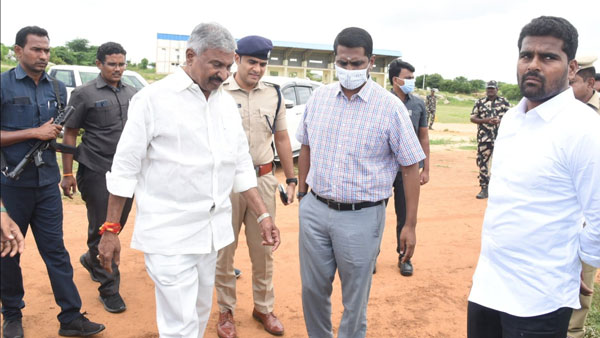 ఏర్పాట్ల పరిశీలన..