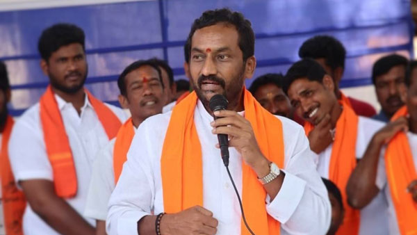 కుర్చీ వెతుక్కునేలోపే సభను వాయిదా వేశారంటూ రఘునందన్