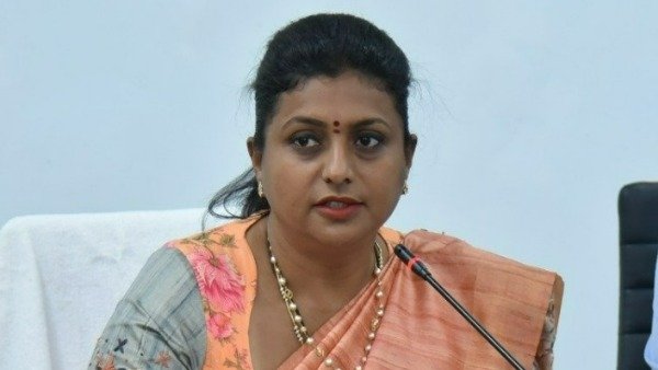 రోజా బాటలోనే కుమార్తె అన్షు రోజా బాటలోనే కుమార్తె అన్షు