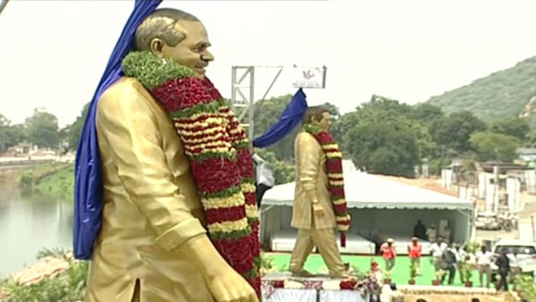 మేకపాటి, వైఎస్సార్ విగ్రహావిష్కరణ మేకపాటి, వైఎస్సార్ విగ్రహావిష్కరణ