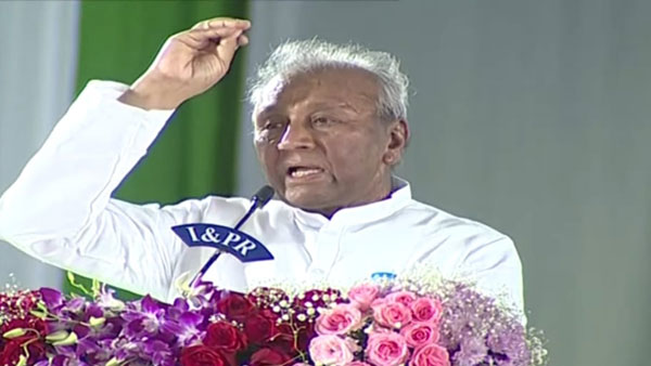 జగన్ రుణం తీర్చుకోలేమన్న రాజమోహన్ రెడ్డి జగన్ రుణం తీర్చుకోలేమన్న రాజమోహన్ రెడ్డి