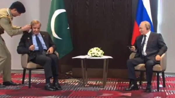 ఇబ్బందికర పరిస్థితులు.. 