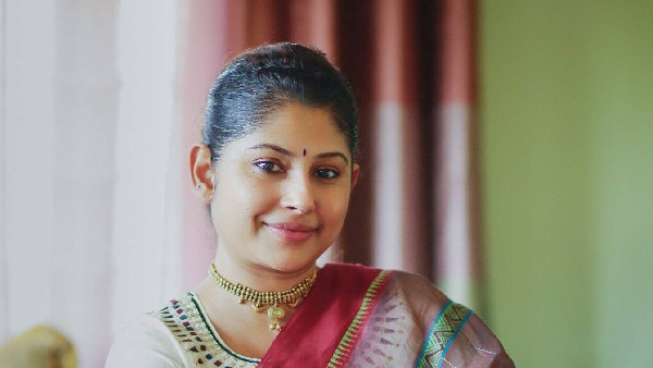 మ్యాప్ డిలీట్ చెయ్యటంతో స్మితా సబర్వాల్ కు మద్దతుగా నెటిజన్లు మ్యాప్ డిలీట్ చెయ్యటంతో స్మితా సబర్వాల్ కు మద్దతుగా నెటిజన్లు