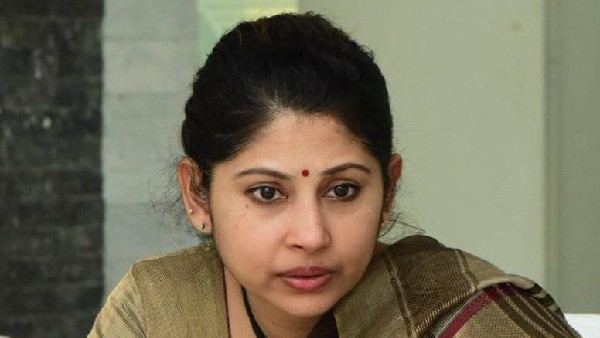 దసరా ఉత్సవాలపై స్మితా సబర్వాల్ పోస్ట్ దసరా ఉత్సవాలపై స్మితా సబర్వాల్ పోస్ట్