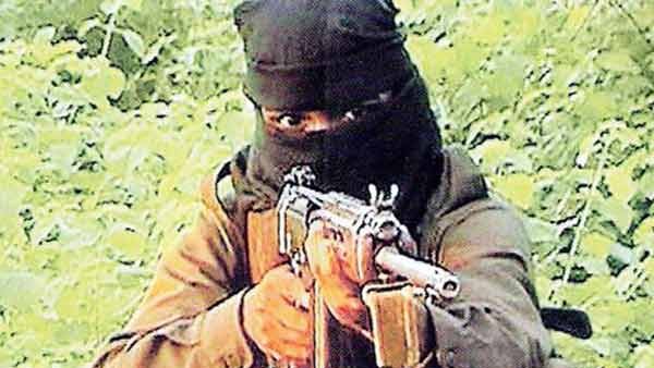 ముగ్గురు టీఆర్ఎస్ ఎమ్మెల్యేలను టార్గెట్ చేసి రెక్కీ నిర్వహించిన మావోయిస్టులు