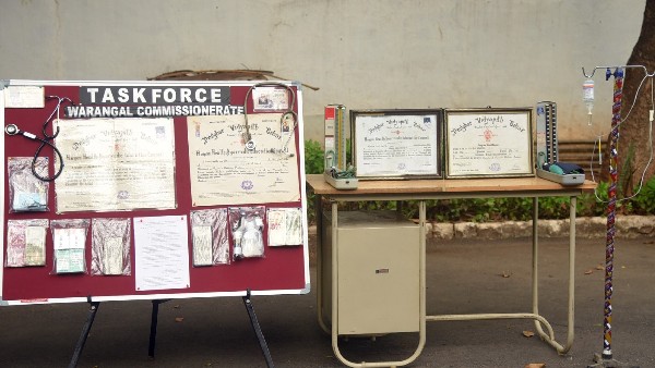 క్లినిక్ లపై దాడులు చేసిన టాస్క్ ఫోర్స్ .. నకిలీ వైద్యుల గుట్టు రట్టు 