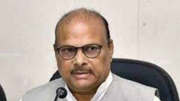 కాకినాడ రూరల్ నుంచి కుమార్తెను బరిలోకి దింపాలని..