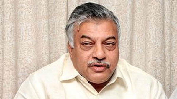 జగన్ హీరో..అయినా మనస్తాపం తో రాజీనామా