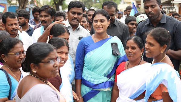 పాలమూరు రంగారెడ్డి ప్రాజెక్ట్ పూర్తి చెయ్యలేని దద్దమ్మ మంత్రి పాలమూరు రంగారెడ్డి ప్రాజెక్ట్ పూర్తి చెయ్యలేని దద్దమ్మ మంత్రి