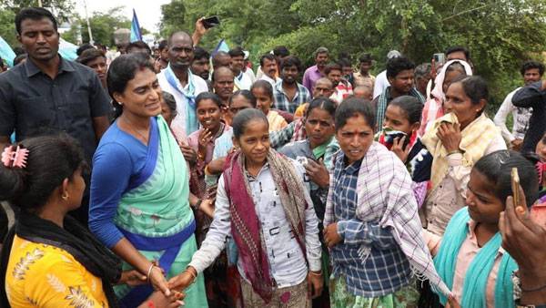 ఆ ఎమ్మెల్యేలు మనుషులా? మృగాలా? ఆ ఎమ్మెల్యేలు మనుషులా? మృగాలా?