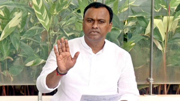 రాజగోపాల్ రెడ్డికి షాకుల మీద షాకులు