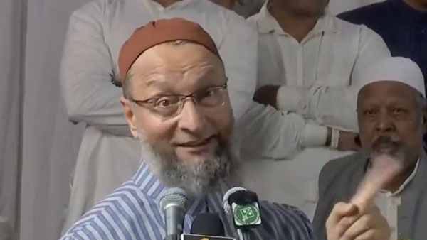 ఒవైసీ ఎదురుదాడి.. ఒవైసీ ఎదురుదాడి..