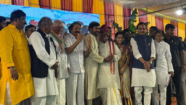 అందుకోసమే అలయ్ బలయ్ అంటూ విజయలక్ష్మి