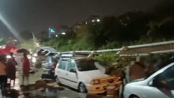 బెంగళూరులో మళ్లీ టెన్షన్ మొదలైయ్యింది