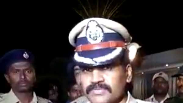 ఫాంహౌస్‌లో ఉన్న ఆ ముగ్గురు ఎవరంటే..?