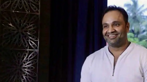 అపార్ట్ మెంట్ లో కారు పార్కింగ్ ఏరియాలో ? అపార్ట్ మెంట్ లో కారు పార్కింగ్ ఏరియాలో ?