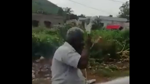 అదరలేదు, బెదరలేదు