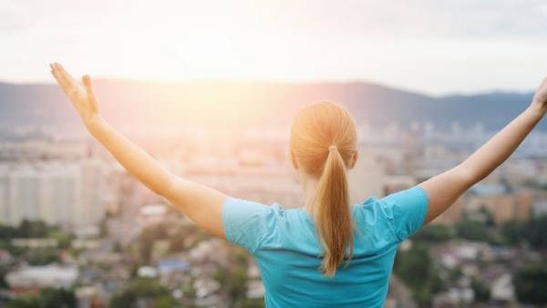 పట్టుదలతో పని చేయాలి