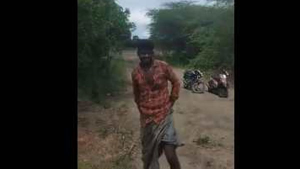 భిక్షం ఎత్తుకుంటున్న హిజ్రాలు