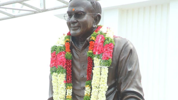 ఉద్యమ ఆకాంక్షలను నెరవేర్చాలి..