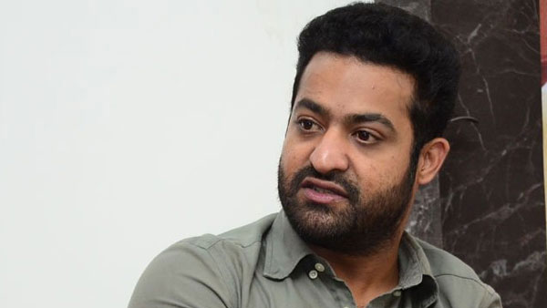 If Amaravati Farmers do not apologise, we will block the Padayatra, says NTR fans If Amaravati Farmers do not apologise, we will block the Padayatra, says NTR fans