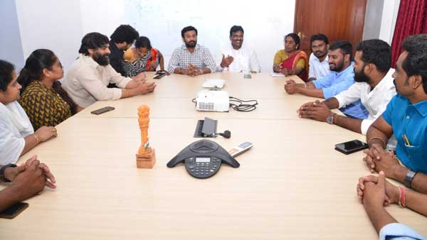 రాసలీలలకు వైసీపీ బ్రాండ్ అంబాసిడర్! రాసలీలలకు వైసీపీ బ్రాండ్ అంబాసిడర్!