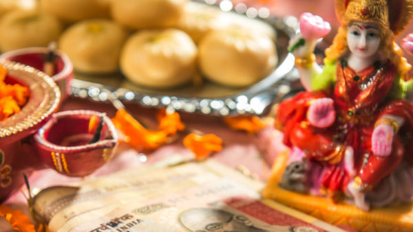  ధనత్రయోదశి నాడు లక్ష్మీ పూజకు ముహూర్తం ఇదే