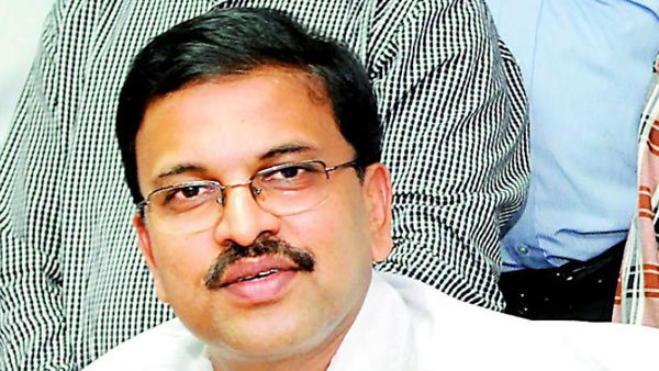 CBI former JD Laxmi Narayana predicts the power sharing of Chandrababu and Pawan Kalyan,deets here CBI former JD Laxmi Narayana predicts the power sharing of Chandrababu and Pawan Kalyan,deets here