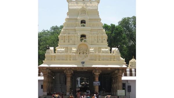 శ్రీశైలం ఆలయంపై డ్రోన్లు తిరగటంతో నల్లమల అటవీ ప్రాంతంలో పెంచిన నిఘా 