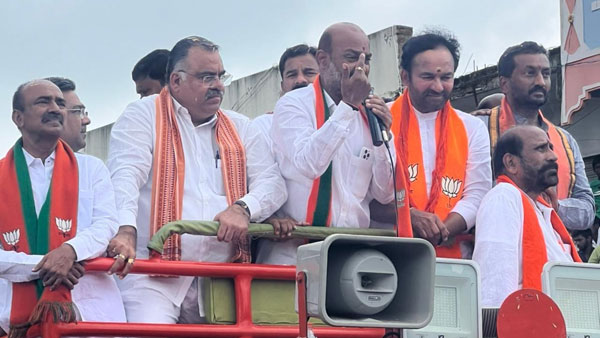 రేపటి నుండి బండి సంజయ్ ప్రచారం .. నేడు మునుగోడుకు బండి సంజయ్