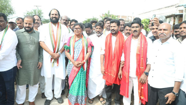 క్షేత్ర స్థాయిలో పని చెయ్యని కాంగ్రెస్ నేతలు