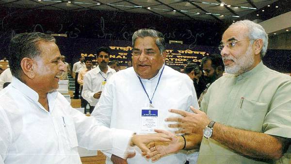 మూడుసార్లు ముఖ్యమంత్రిగా..