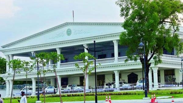 వన్యప్రాణుల సంరక్షణా బోర్డుకు తెలంగాణా చైర్మన్ కేసీఆర్.. చేసిన పనికి షాక్ వన్యప్రాణుల సంరక్షణా బోర్డుకు తెలంగాణా చైర్మన్ కేసీఆర్.. చేసిన పనికి షాక్