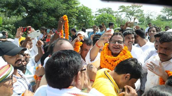 ఏడాదిన్నర పాటు జనం మధ్యే..